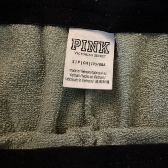 Victoria's Secret Green Sweatpants Relaxed Fit - Picture 3 of 3